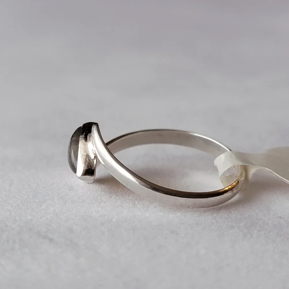 Labradorite Sterling Silver Dainty Marquise Ring